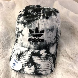 Adidas Hat 🧢